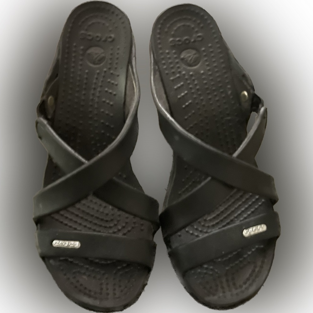 Crocs Cyprus IV Heels Sandals Women's Size 6 Black